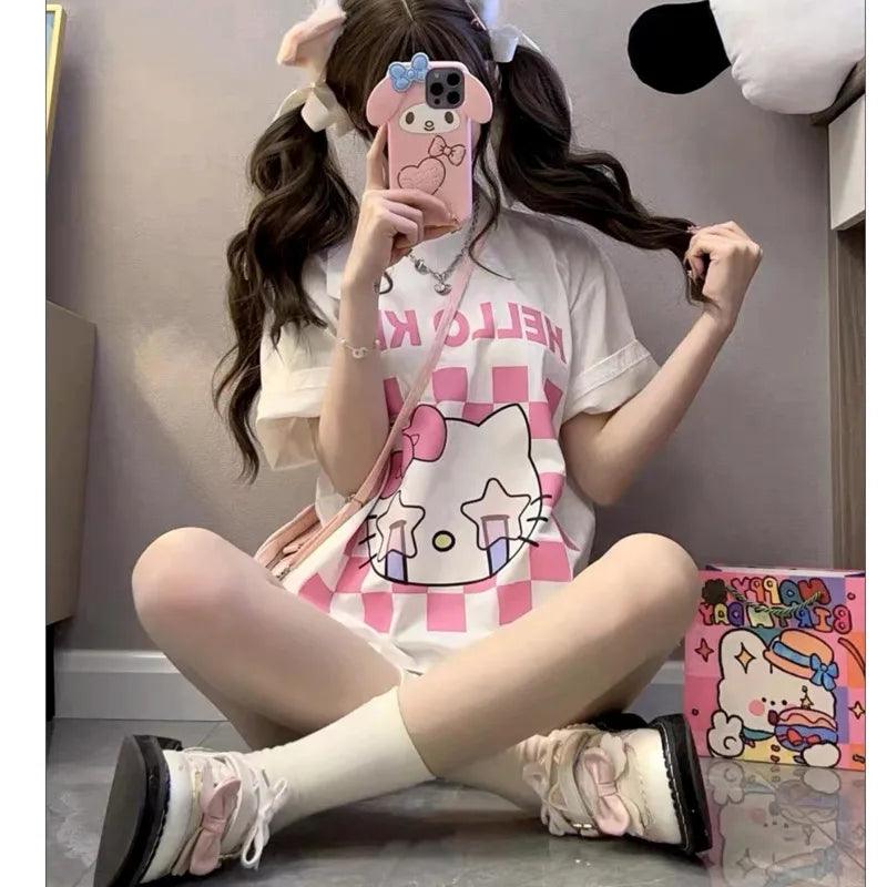 Camiseta Feminina Sanrio Hello Kitty